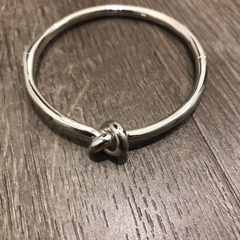Kate Spade Sailor’s Knot Hinge Bangle